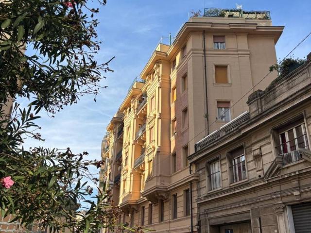 Attico in vendita a Foce, Genova