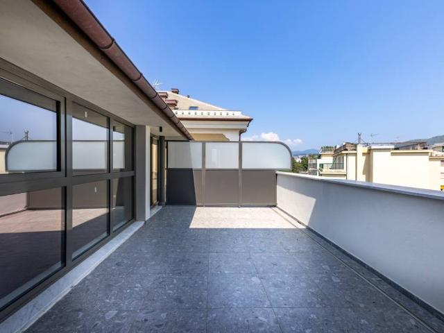 Attico in vendita a Priaruggia, Serra Riccò