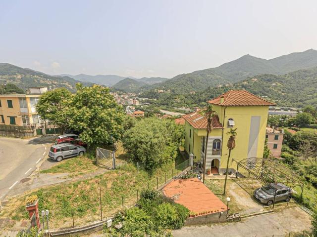 Attico in vendita a Val Polcevera, Serra Riccò