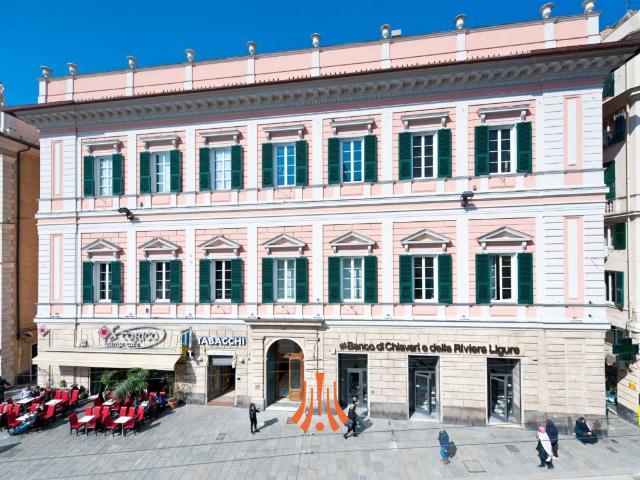 Attico in vendita a Centro Est, Serra Riccò