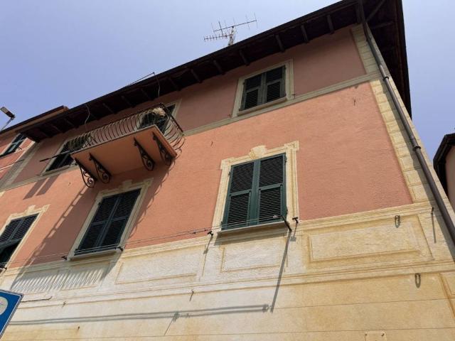 Attico in vendita a Apparizione, Serra Riccò