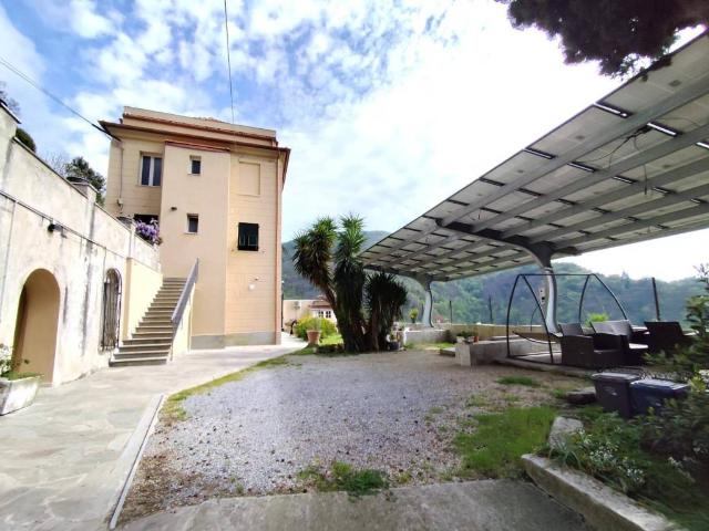 Attico in vendita a Val Polcevera, Serra Riccò