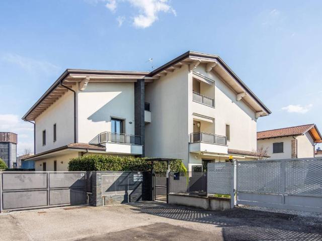 Attico in vendita a Birone, Giussano