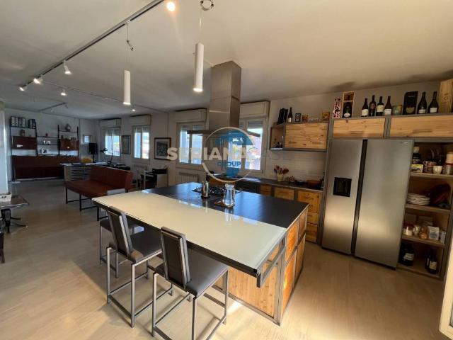 Attico in vendita a Gorle, Lombardia