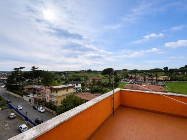 Attico in vendita a Guidonia Montecelio, Roma Capitale