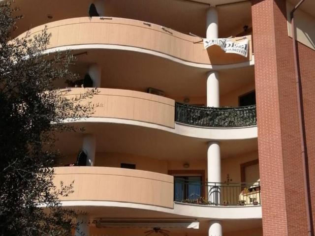 Attico in vendita a Guidonia Montecelio, Roma Capitale