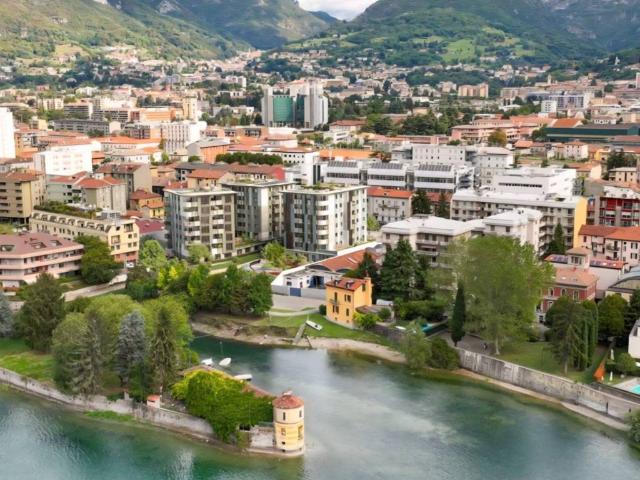 Attico in vendita a Pescarenico, Lecco