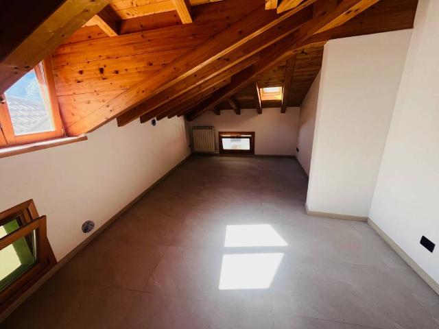Attico in vendita a Comunità Alto Garda e Ledro, Molina Di Ledro