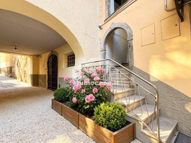 Attico in vendita a Lovere, Lombardia