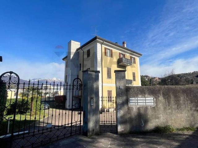 Attico in vendita a Comunità Montana Valli del Verbano, Luino
