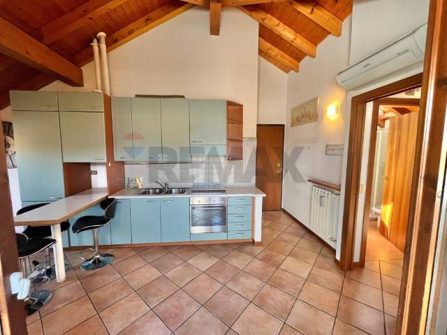 Attico in vendita a Comunità Montana Valli del Verbano, Luino