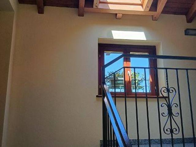 Attico in vendita a Luvinate, Lombardia