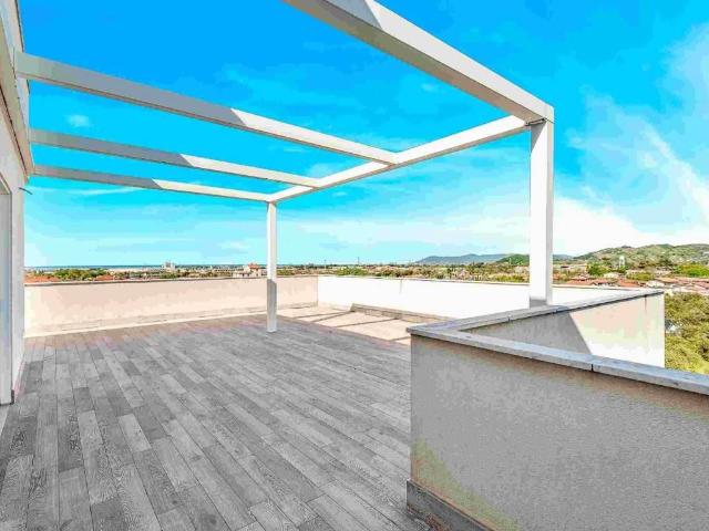 Attico in vendita a Camponelli, Marina Di Massa