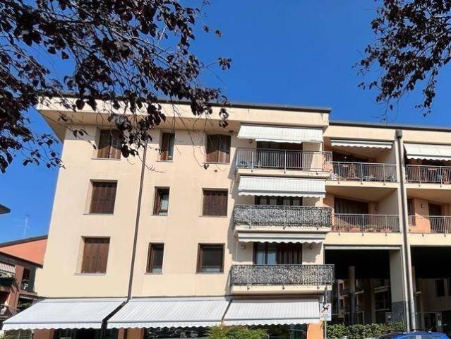 Attico in vendita a Meda, Lombardia