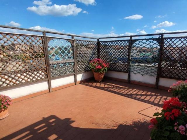 Attico in vendita a Monte San Salvatore, Roma Capitale