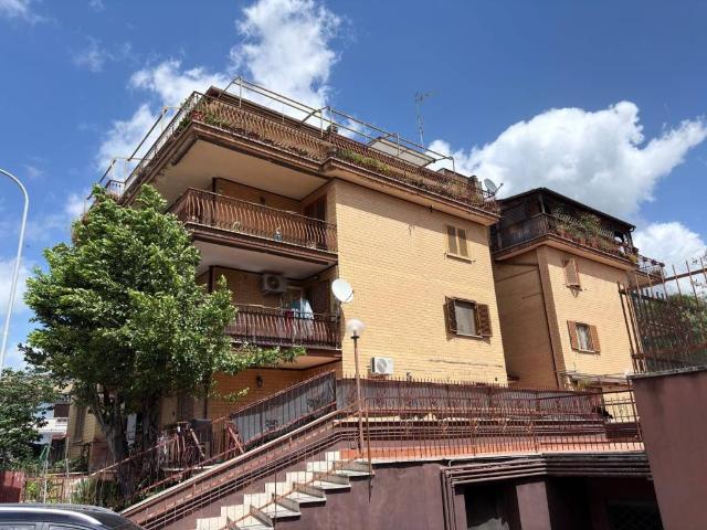 Attico in vendita a Immaginella, Roma Capitale