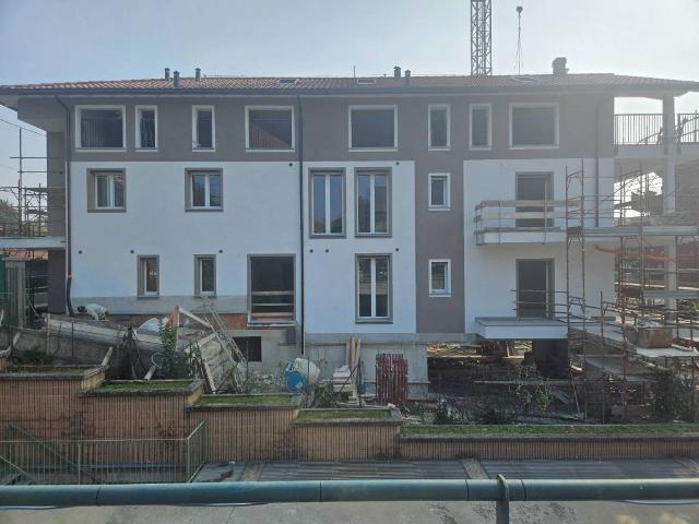 Attico in vendita a Novate Brianza, Merate