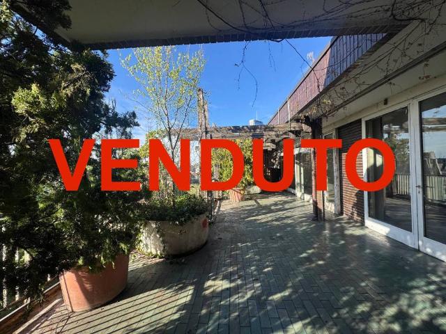 Attico in vendita a Municipio 8 di Milano, Milano