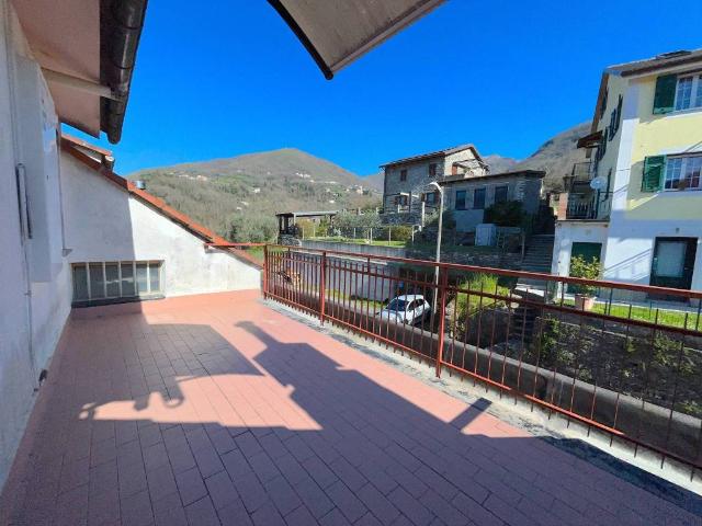 Attico in vendita a Moconesi, Ferrada