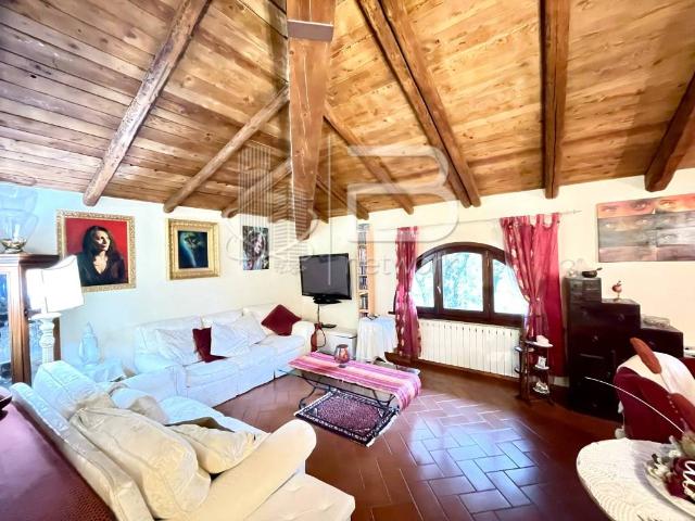 Attico in vendita a Grotta Parlanti, Monsummano Terme