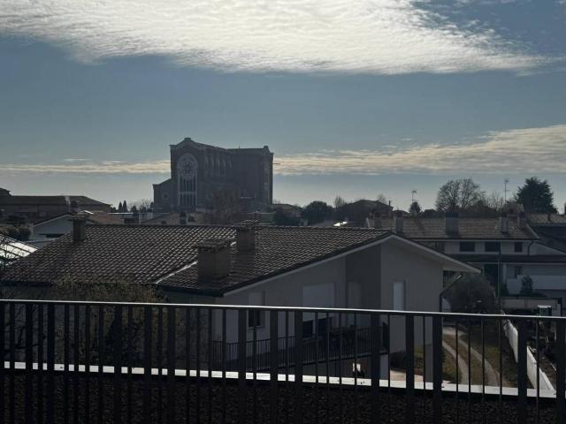 Attico in vendita a Guarda, Montebelluna