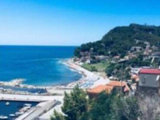 Attico in vendita a Montecorice, Campania