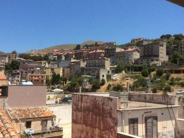Attico in vendita a Montelepre, Sicilia