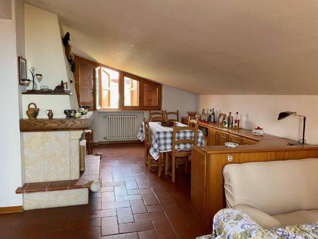 Attico in vendita a Marcianella, Marche