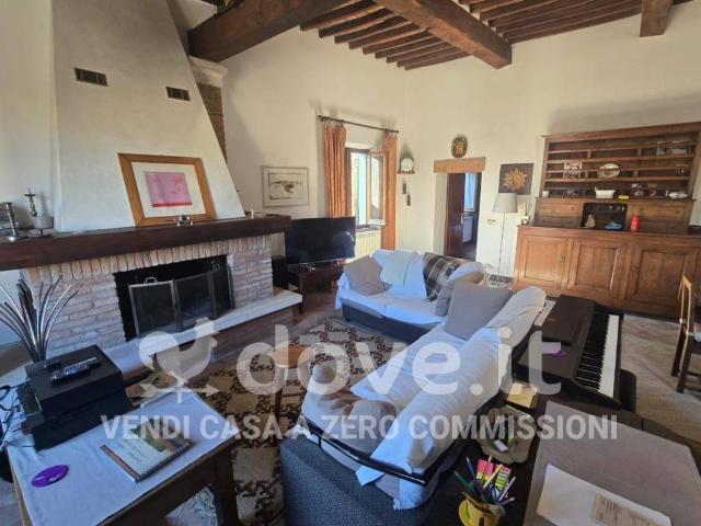 Attico in vendita a Abbadia Di Montepulciano, Toscana