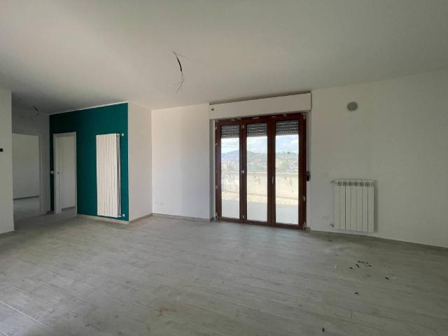 Attico in vendita a Villa Canonico, Montesilvano