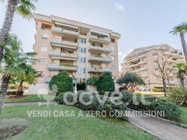 Attico in vendita a Villa Canonico, Montesilvano