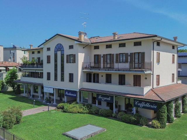 Attico in vendita a Montichiari, Lombardia