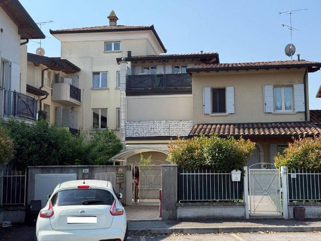 Attico in vendita a Montichiari, Lombardia