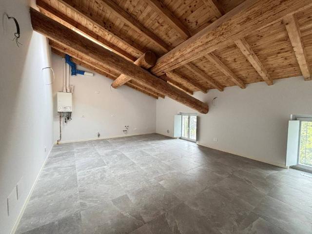Attico in vendita a Montichiari, Lombardia