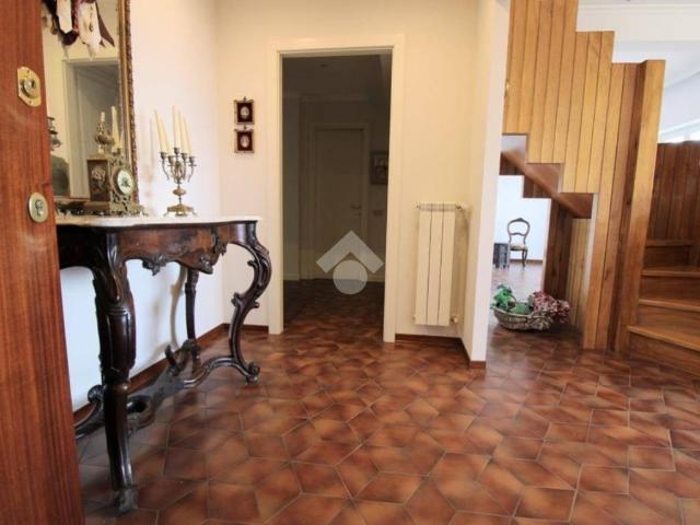 Attico in vendita a Montopoli Di Sabina, Lazio