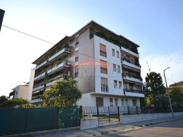 Attico in vendita a Monza, Triante