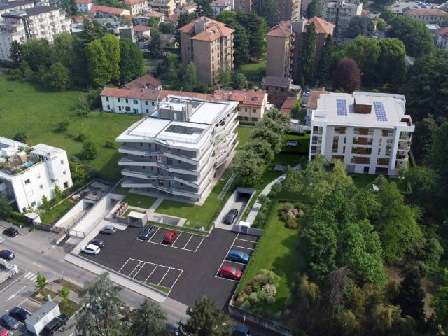Attico in vendita a Cazzaniga, Monza