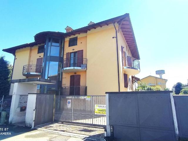 Attico in vendita a Morengo, Lombardia