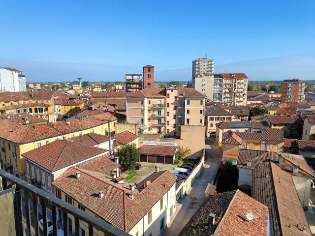 Attico in vendita a Mortara, Lombardia