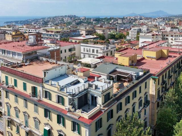 Attico in vendita a Vomero, Napoli