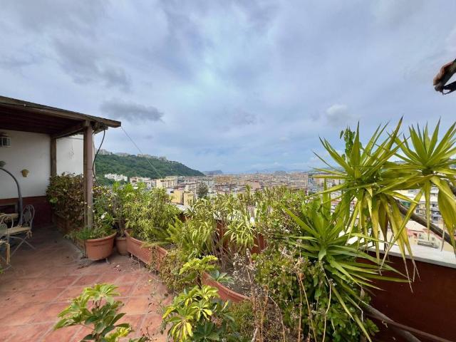 Attico in vendita a Fuorigrotta, Napola