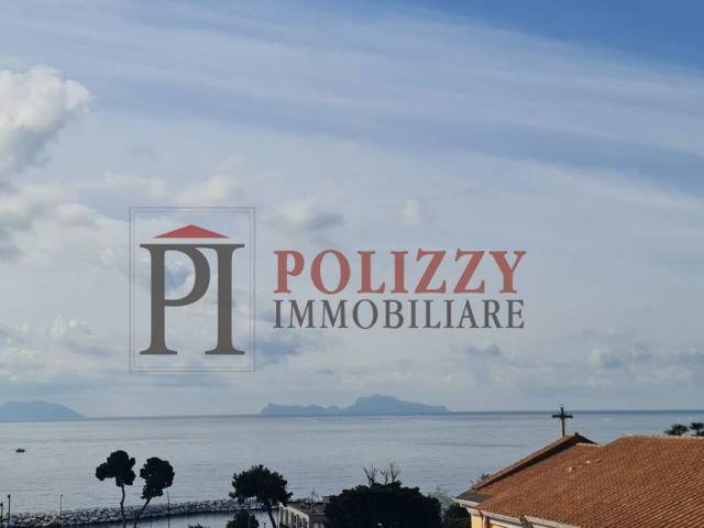 Attico in vendita a Municipalità 1, Campania