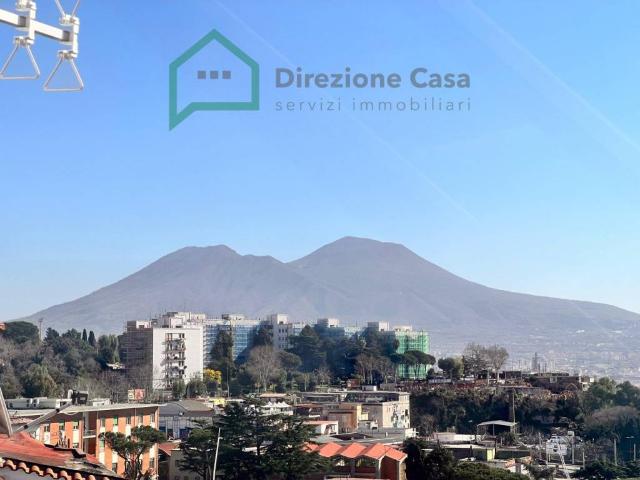 Attico in vendita a Municipalità 3, Campania
