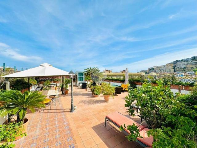 Attico in vendita a Mergellina, Napola