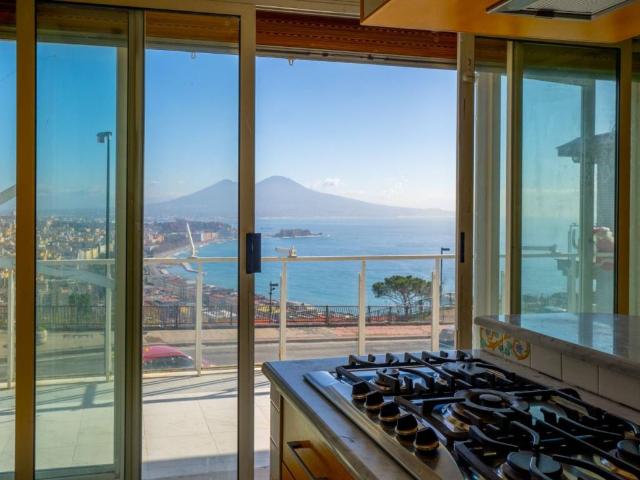 Attico in vendita a Municipalità 1, Napola