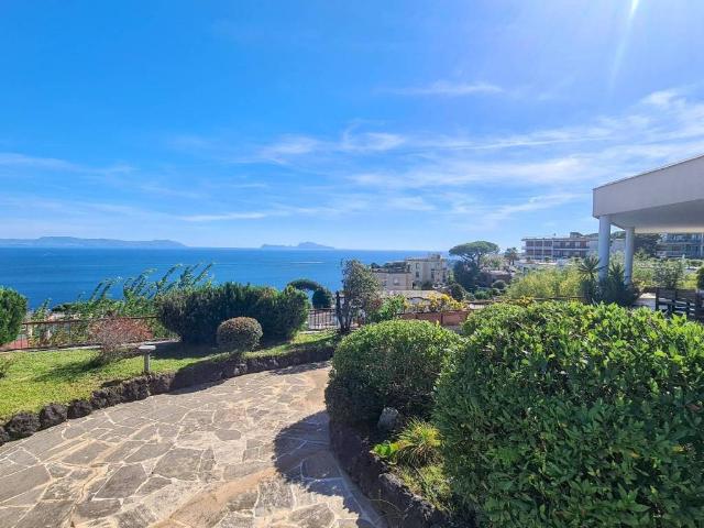 Attico in vendita a Municipalità 1, Napola