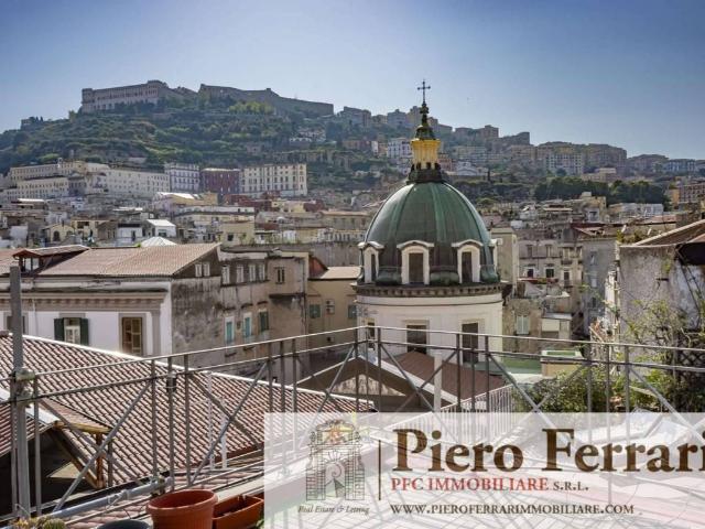 Attico in vendita a Municipalità 2, Napola