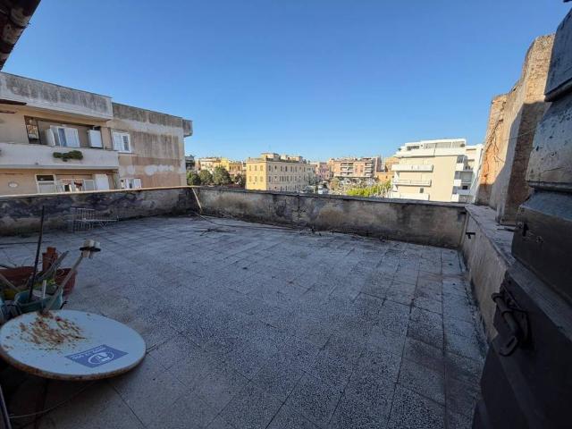 Attico in vendita a Borgo Medievale, Roma Capitale