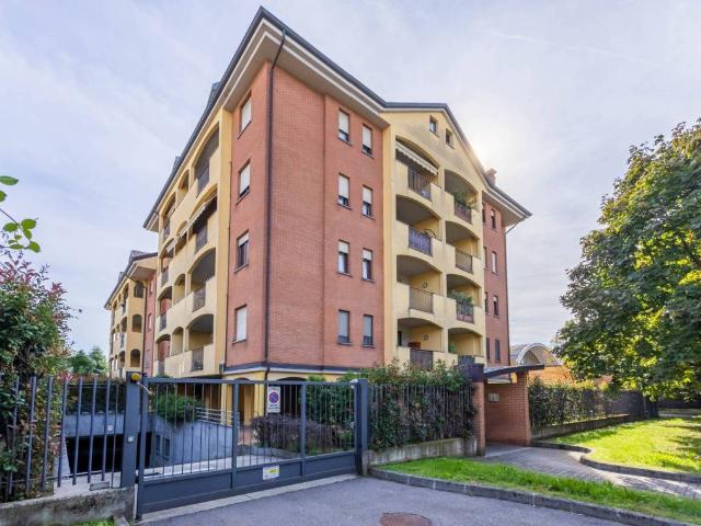 Attico in vendita a Nova Milanese, Monza e della Brianza