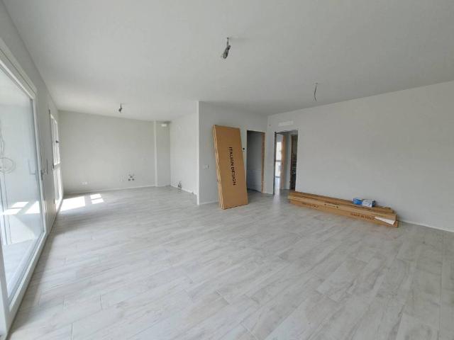 Attico in vendita a Cascina del Pè, Faloppio
